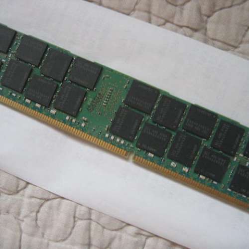 SAMSUNG 16GB 2Rx4 PC3L-12800R DDR3 Server RAM Module M393B2G70QH0-YK0
