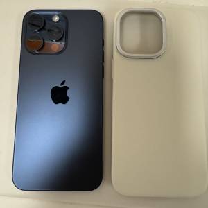 iPhone 15pro max512gb,港行極新，電池健康度84，所有原裝，所有功能正常！