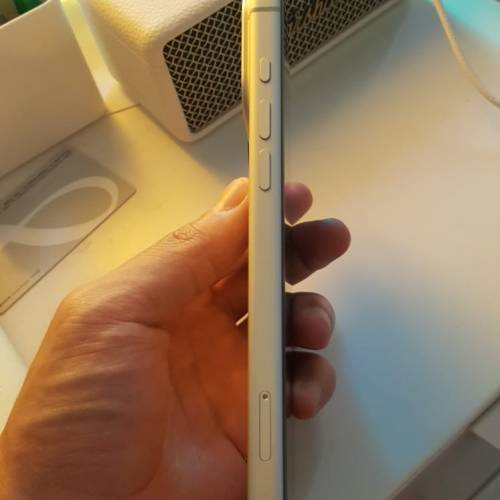 接近全新iPhone 17 pro Max 256 GB 銀色