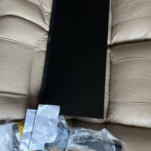 電競屏幕（INNOCN 40&rdquo; IPS 100Hz)