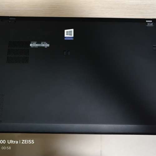 ThinkPad X1 Carbon - Core i7 10510U@1.8 GHz 1TB GB SSD - 14" IPS FHD LED
