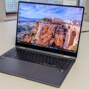 Samsung Galaxy Book 5 Pro 360 32gb ram 1tb 16寸AMOLED 360度摺機