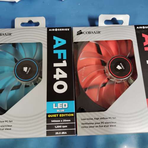 Corsair AF140  1x紅色LED+1x藍色LED 14cm機箱風扇 (共兩把風扇全新只開封) 共兩把