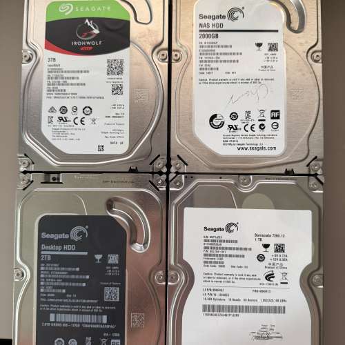 3.5" HDD 4 隻 (3T / 2T x2 / 1T)