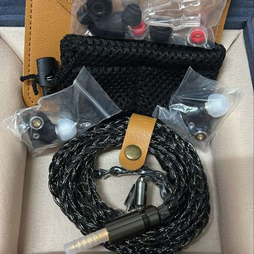 購買泰國耳機升級線(黑金葫蘆ฟักทองทองคำดำ)贈送Astell&Kern &times; Camp...