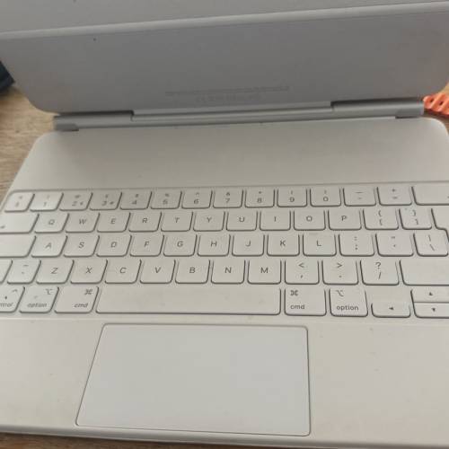 Apple iPad Pro M2 12.9 6th Gen Space Gray 1TB with White Magic Keyboard Bundle