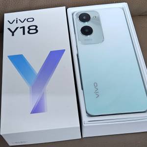 行貨Vivo Y18手機(8 GB+128GB)(有單保用至26年8月底)( 雙卡,指紋解鎖, 防塵/防水)