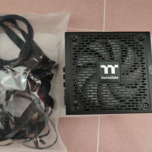 tt gf1 argb 850w 全模，金牌