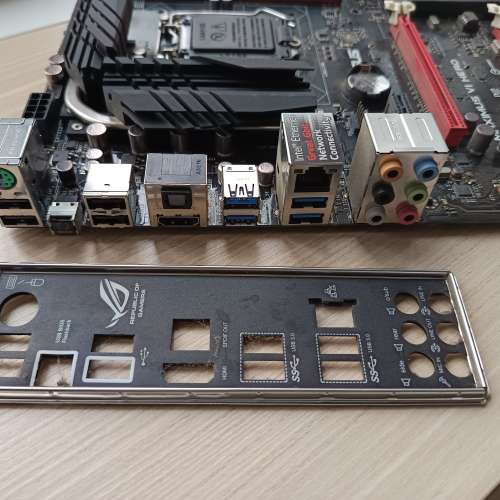 ASUS ROG Maximus VI Hero 連背板 (運作正常)