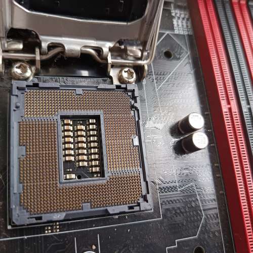 ASUS ROG Maximus VI Hero 連背板 (運作正常)