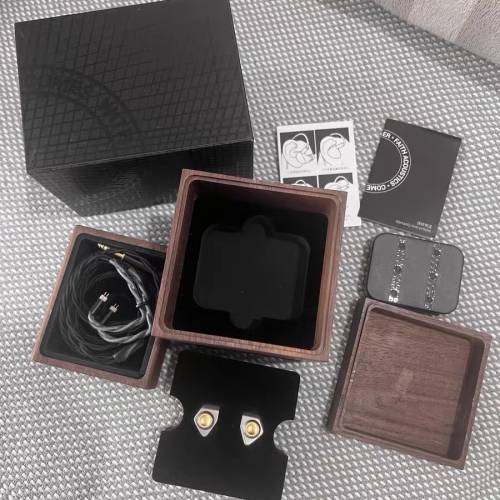 Faith acoustics E1000 鈦金振膜旗艦級單動圈耳機