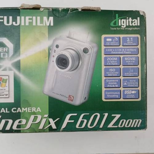 ( 日本製造全新古董) Fujifilm  F601 Zoom Super CCD Camera ( Super-EBC Lens ) ( ...