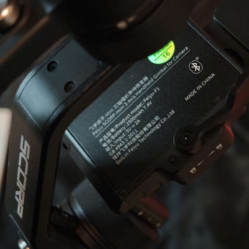 90%新 Feiyu Tech 飛宇科技SCORP-Mini 三軸防震手持雲台 承重1.2kg Gimbal SCORP Mini