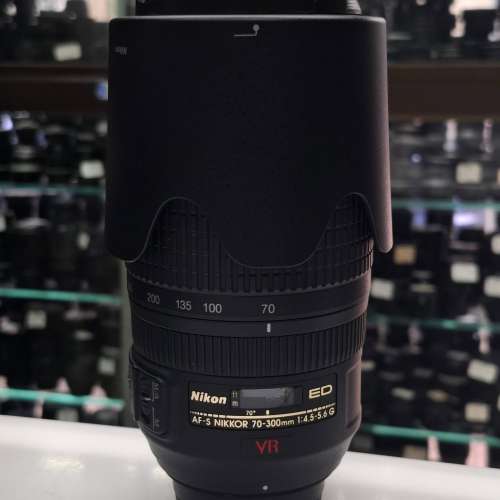 NIKON AF-S NIKKOR 70-300MM F4.5-5.6G ED VR 95% NEW