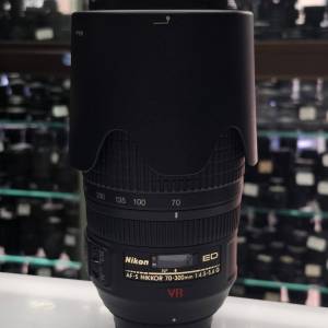 NIKON AF-S NIKKOR 70-300MM F4.5-5.6G ED VR 95% NEW