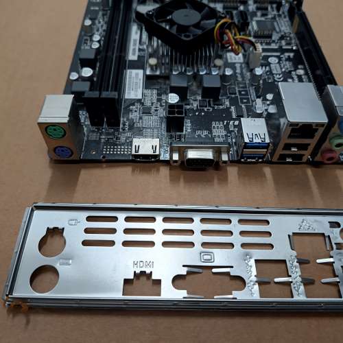 ( ITX) 新淨BIOSTAR A68N-5600E DDR3 底板連背板