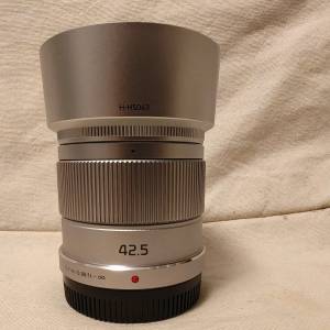 Panasonic Lumix 42.5mm f1.7 銀色