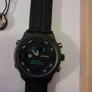 INWFANTRY 全新男裝行針數字兩用軍錶