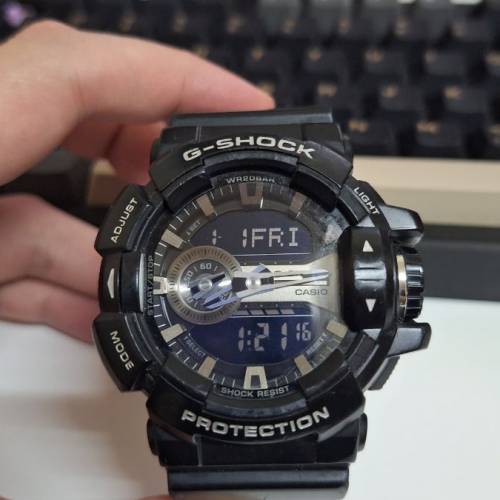 CASIO G-SHOCK GA-400GB 卡西歐