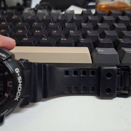 CASIO G-SHOCK GA-400GB 卡西歐