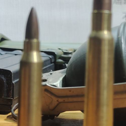 MARUI AR15 +電動孖夾 + 1匣