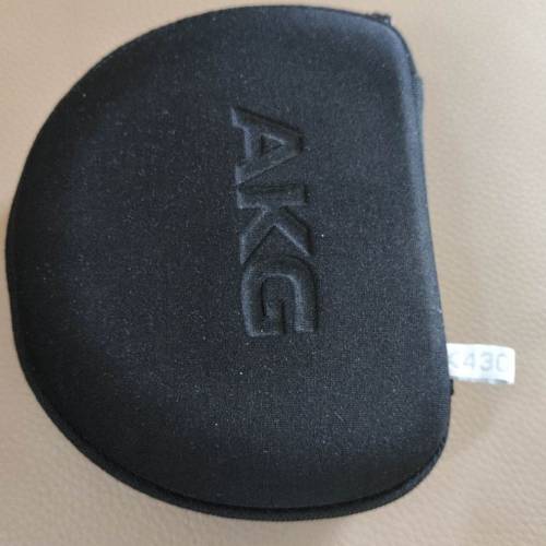 AKG有線耳機