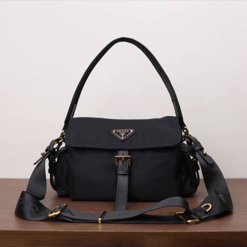 Prada30cm