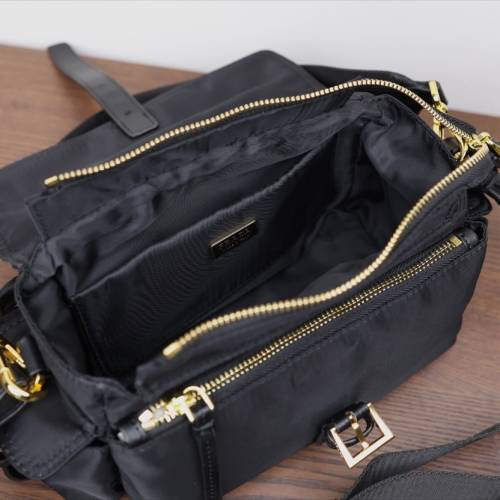 Prada30cm