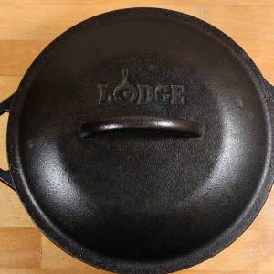 Lodge 鑄鐵鍋 26 cm made in USA 2手出售HK$200
