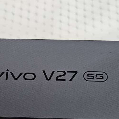 行貨Vivo V27 5G手機(12 GB+256GB)(有單保用至26年8月底)( 雙卡,指紋解鎖,面部解鎖,...