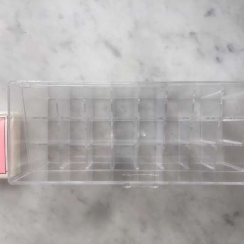 $20 全新 水晶 透明 化妝品 飾物 架 20cm 高 30cm 闊