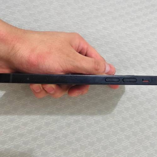 iPhone 12 黑色64GB