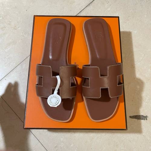 Hermes 真皮拖鞋