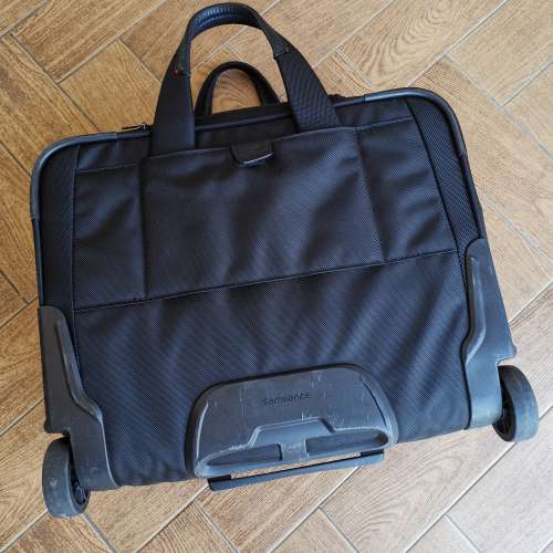 新秀麗  Samsonite Pro DLX 4 Rolling Tote