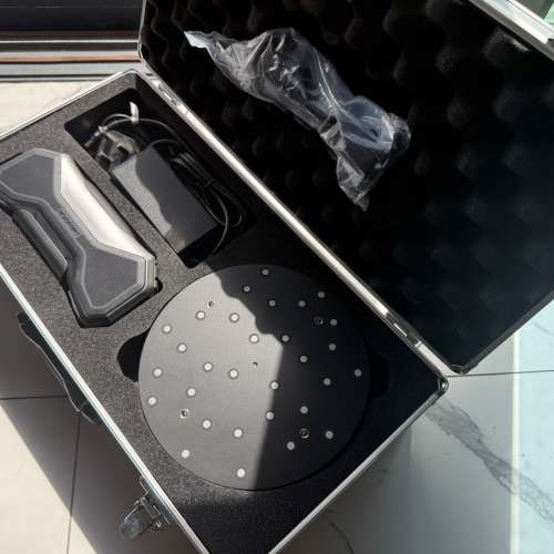 Revopoint MetroX laser 3d scanner