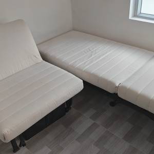 IKEA 梳化床 一張 連椅套(圖中綠色)