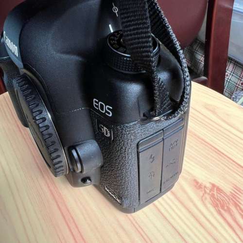Canon EOS 5D Mark II DSLR Camera Body 冇花冇崩，（5D2) 單反相機