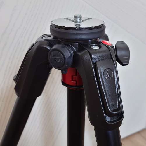 Manfrotto 190 Go! M-series Tripod (MT190GOA4) 鋁合金製造四節(扭轉鎖)式三腳架
