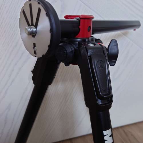Manfrotto 190 Go! M-series Tripod (MT190GOA4) 鋁合金製造四節(扭轉鎖)式三腳架