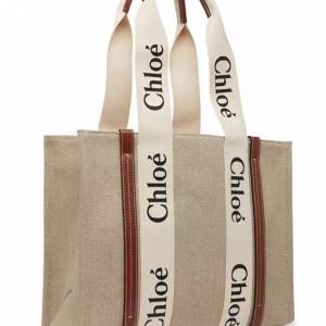 Chloe woody medium tote bag white brown