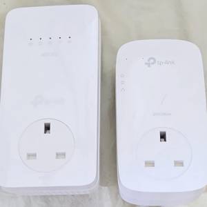 TP-LINK 1300mbps homeplug1隻 有 WIFI EXTENDER, 2000mbps 1 隻, 共二隻