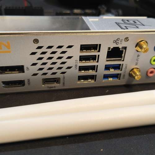 ITX 主版 七彩虹 CVN B760I FROZEN WIFI D5 ((windows11Pro授權碼)) Socket 1700