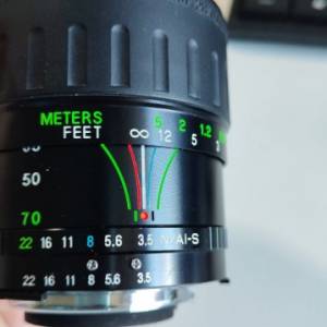 Sell NIKON D60+Kit lens 18-55mm and the manual focus vivitar Lens 28-70mm=$1500