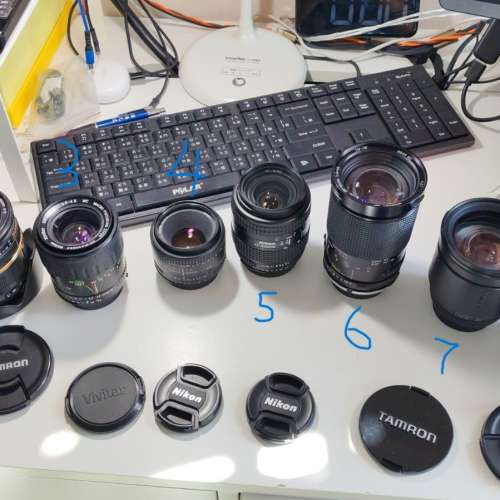 放三支騰龍,二支原廠NIKON AF鏡及一支手動威達VIVITAR變焦鏡共=$2600