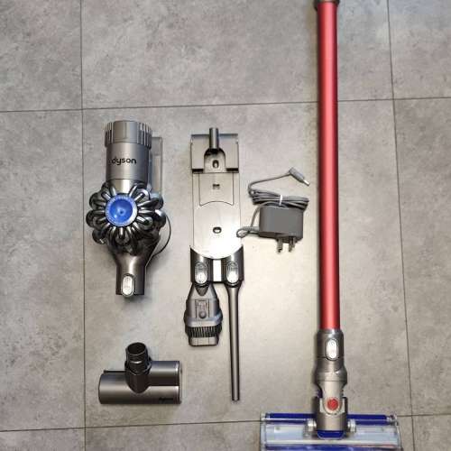 Dyson V6 無線吸塵機 跟全新電池 Cordless vacuum cleaner w/ brand new battery