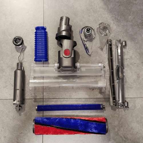 Dyson V6 無線吸塵機 跟全新電池 Cordless vacuum cleaner w/ brand new battery