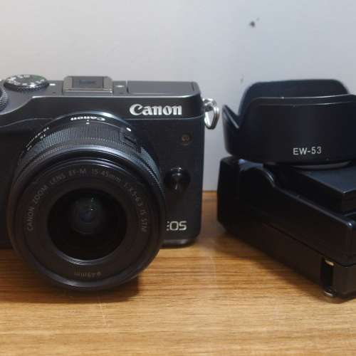 Canon M6 body  +AF15-45MM IS STM kit
