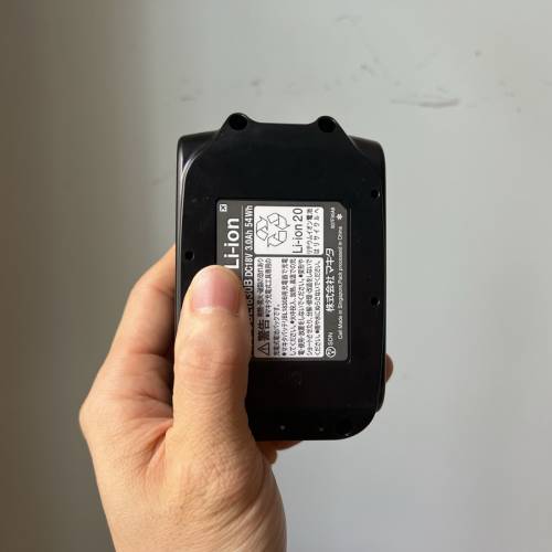 牧田18v 3.0薄電