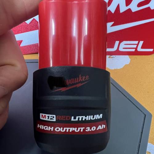 milwaukee m12 3.0 新能安Jp30
