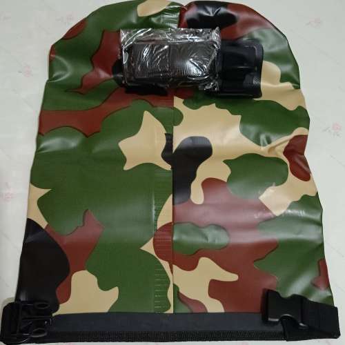 全新 DRY SUPER 5升防水包 WATERPROOF BAG